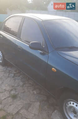 Седан Daewoo Lanos 2002 в 
