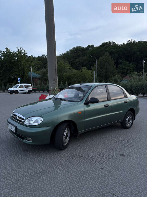 Седан Daewoo Lanos 2009 в Полтаві