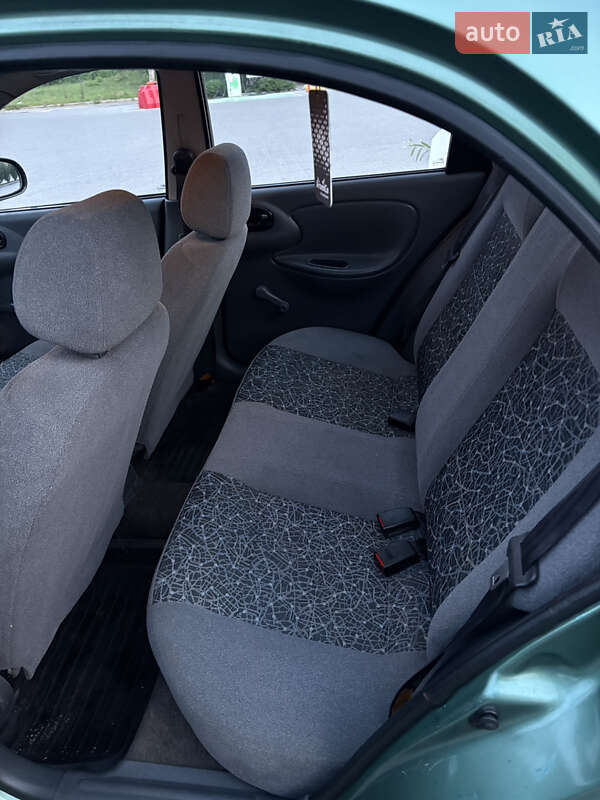 Седан Daewoo Lanos 2009 в Полтаві