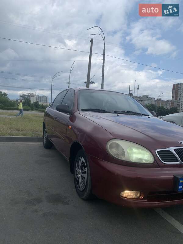 Седан Daewoo Lanos 2008 в Киеве