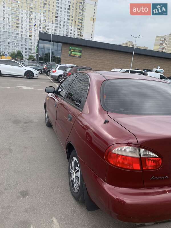 Седан Daewoo Lanos 2008 в Киеве