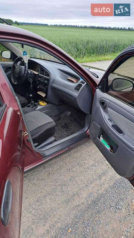 Седан Daewoo Lanos 2008 в Мирополе