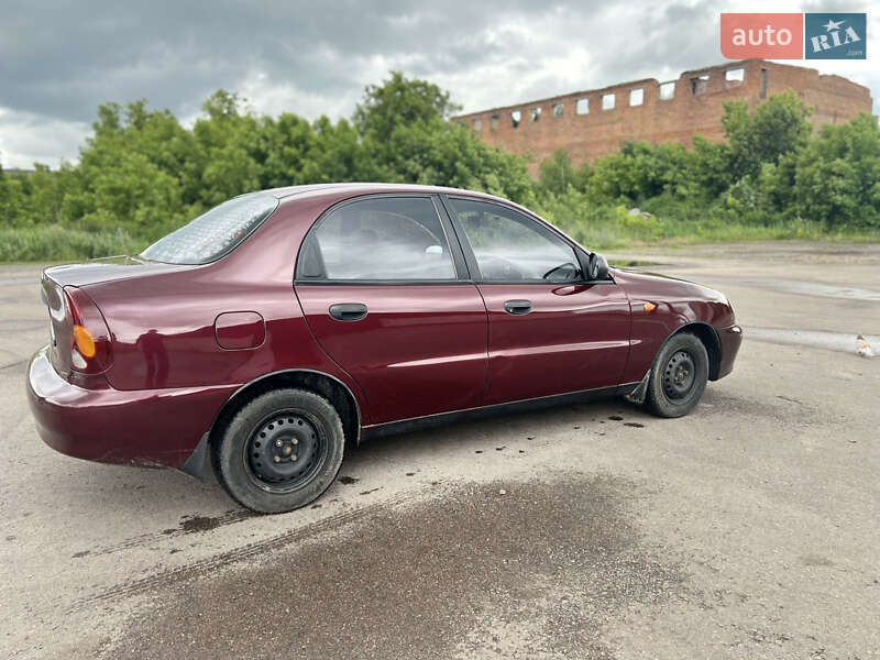 Седан Daewoo Lanos 2009 в Шостке