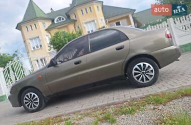 Седан Daewoo Lanos 2004 в 