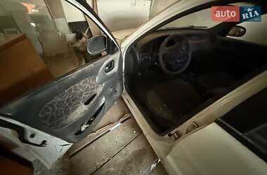 Седан Daewoo Lanos 2002 в 