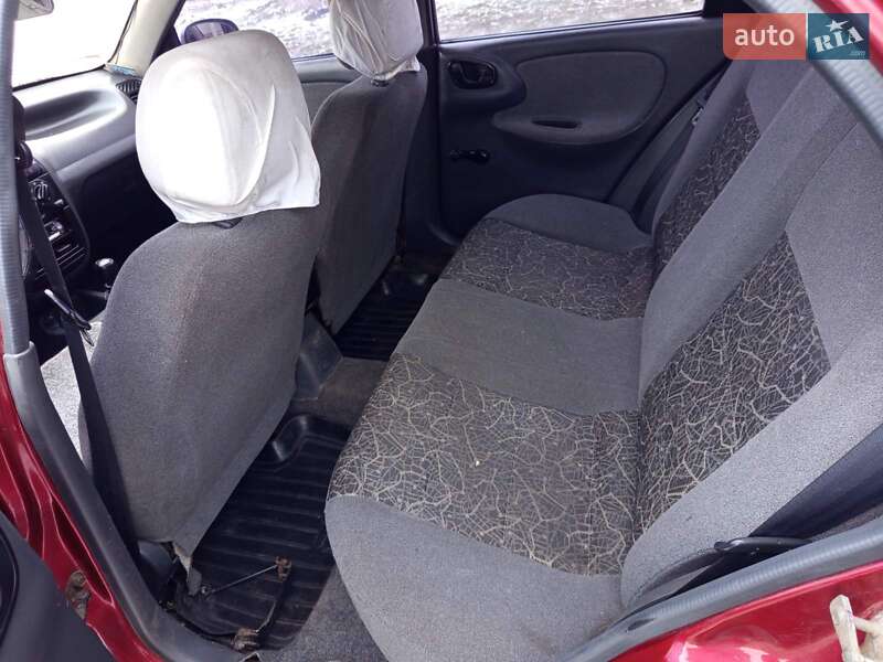 Седан Daewoo Lanos 2005 в Красном фото 6 Седан Daewoo Lanos 2005 в Красном