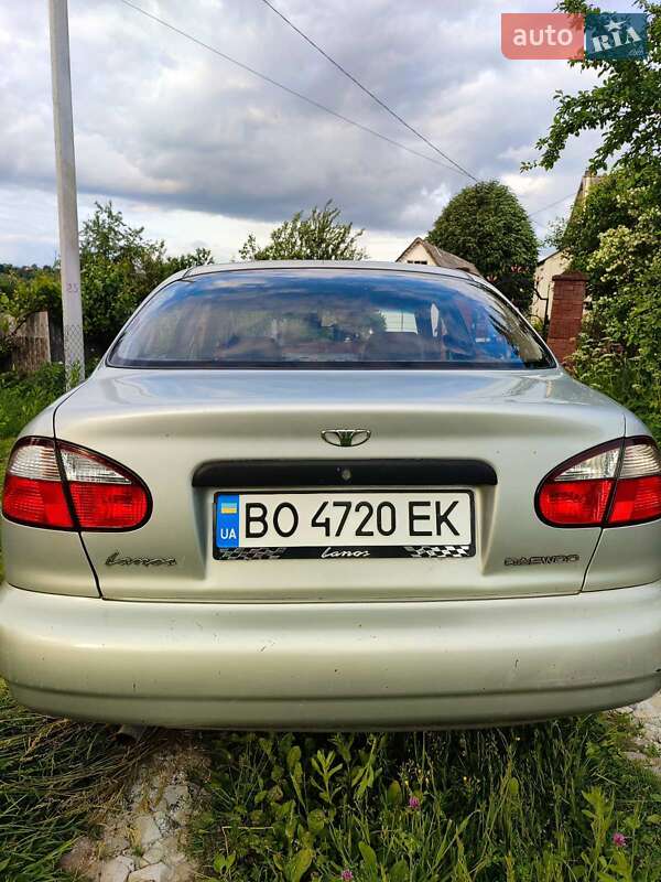 Седан Daewoo Lanos 2004 в Кременці