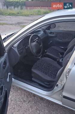 Седан Daewoo Lanos 2002 в Черкассах