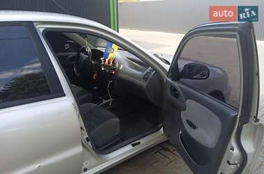 Седан Daewoo Lanos 2002 в 