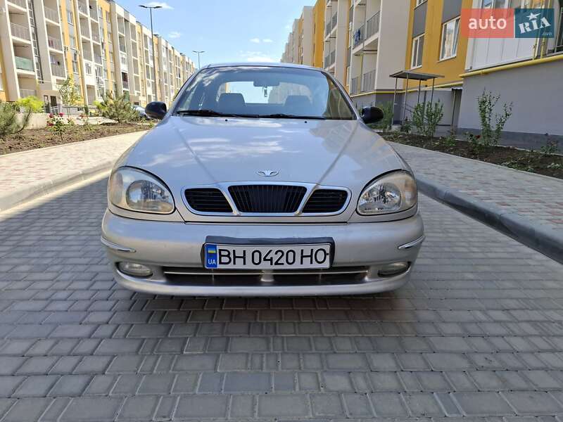 Седан Daewoo Lanos 2002 в Одессе