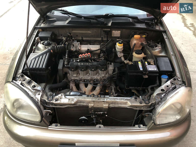 Седан Daewoo Lanos 2003 в Жовкве