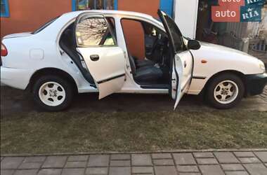 Седан Daewoo Lanos 1998 в Узине