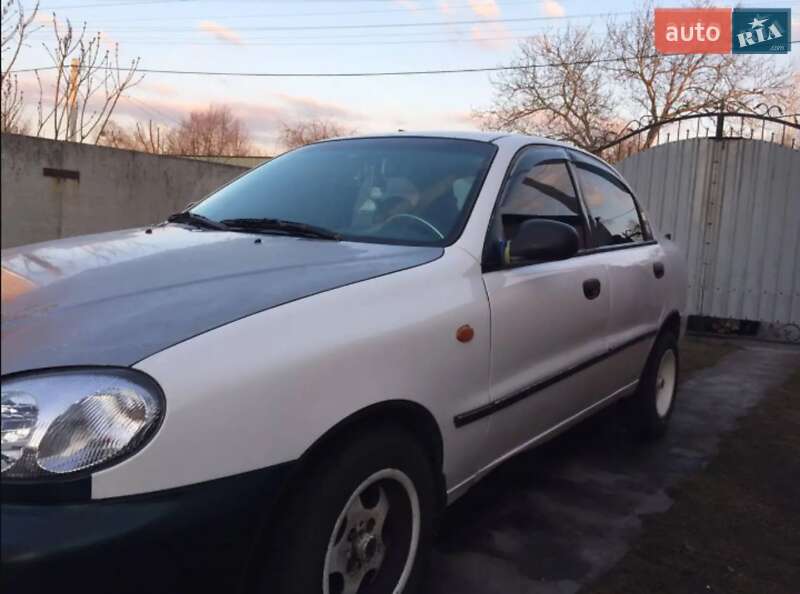 Седан Daewoo Lanos 1998 в Узине