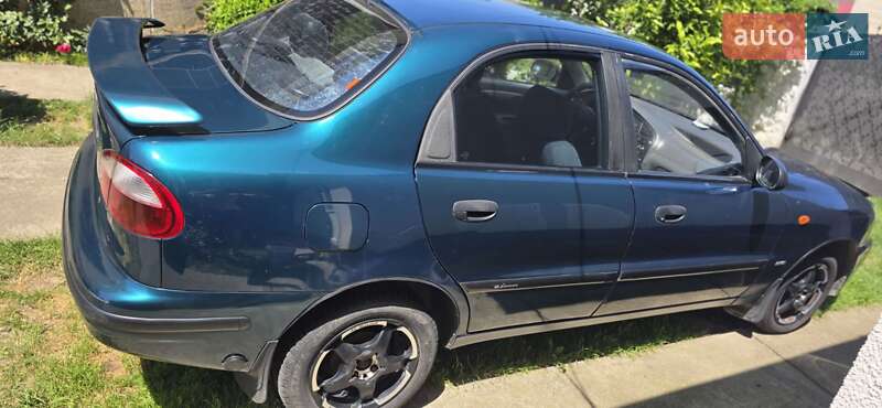 Седан Daewoo Lanos 2005 в Хусте