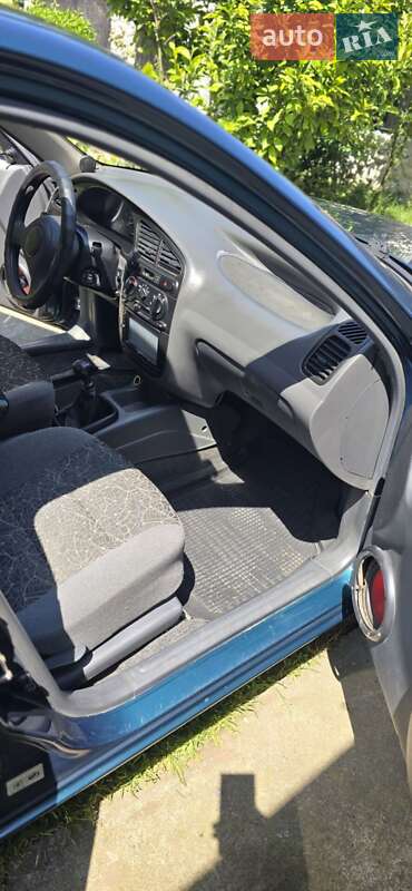 Седан Daewoo Lanos 2005 в Хусте