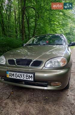 Седан Daewoo Lanos 2005 в Ружине