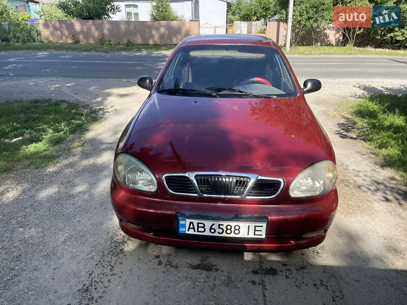 Седан Daewoo Lanos 2002 в Виннице