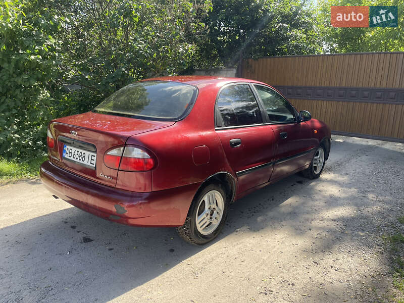 Седан Daewoo Lanos 2002 в Виннице