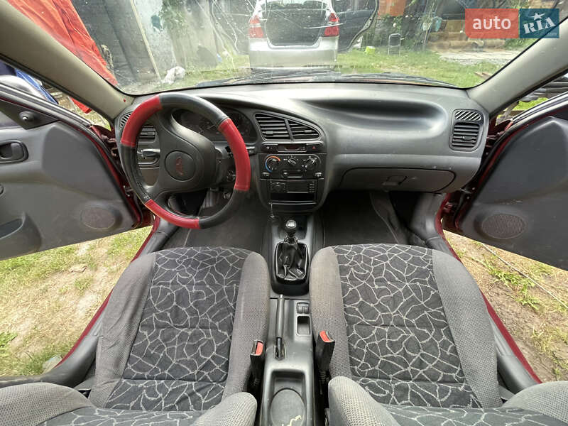 Седан Daewoo Lanos 2002 в Виннице