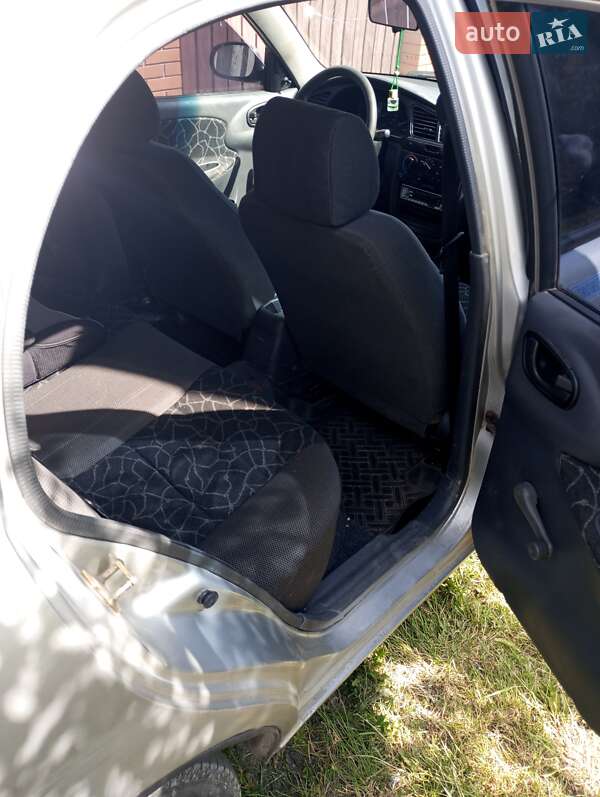 Хэтчбек Daewoo Lanos 2003 в Городке