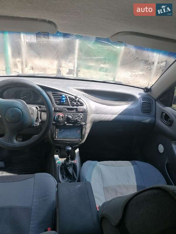 Седан Daewoo Lanos 2004 в Богуславе
