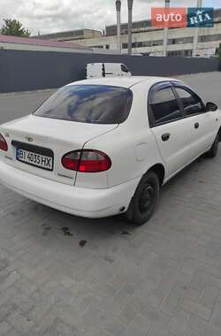 Седан Daewoo Lanos 2003 в Кременчуці