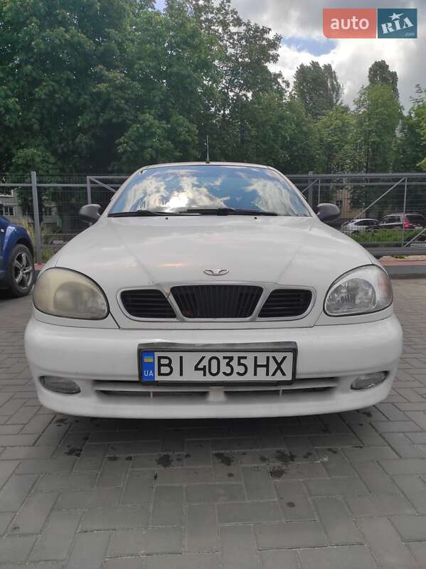 Седан Daewoo Lanos 2003 в Кременчуці
