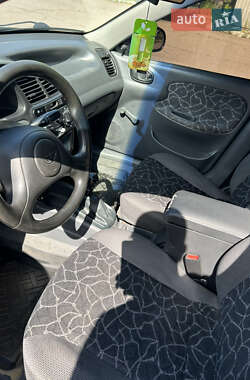 Седан Daewoo Lanos 2002 в 