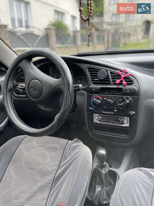 Седан Daewoo Lanos 2006 в Надворной
