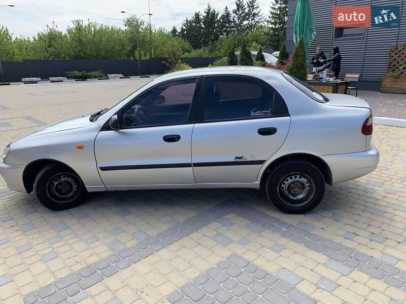 Седан Daewoo Lanos 2004 в Тернополі