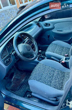 Седан Daewoo Lanos 2004 в 