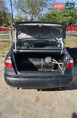 Седан Daewoo Lanos 1998 в 