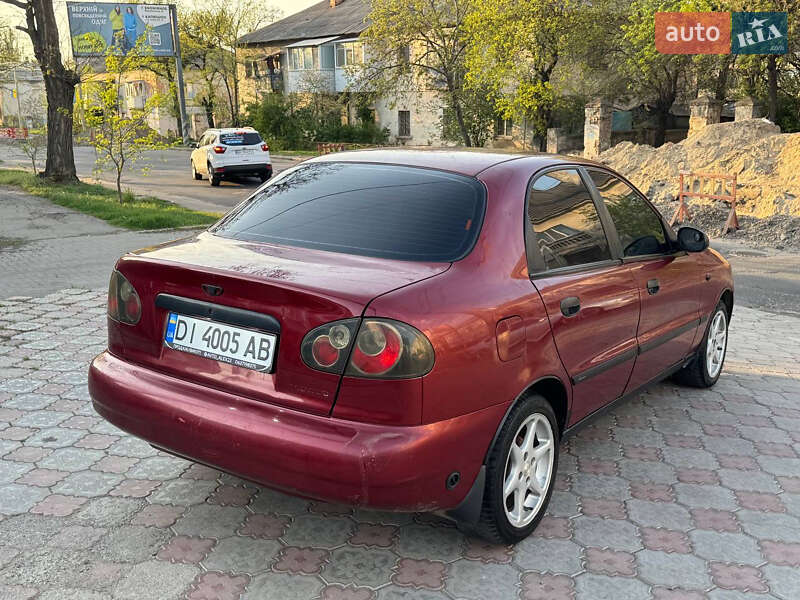 Седан Daewoo Lanos 2002 в Николаеве