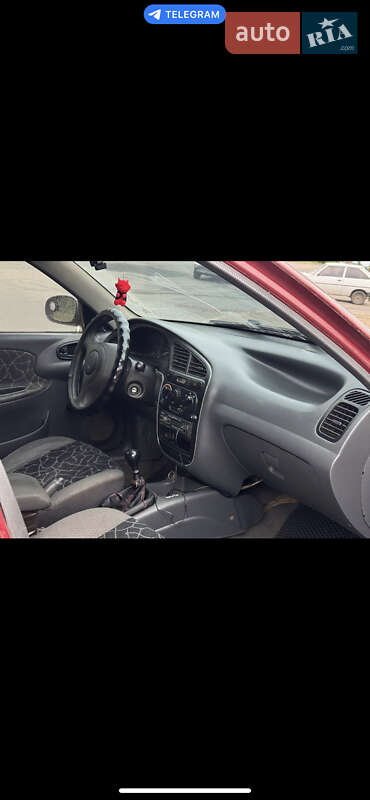 Седан Daewoo Lanos 2002 в Николаеве
