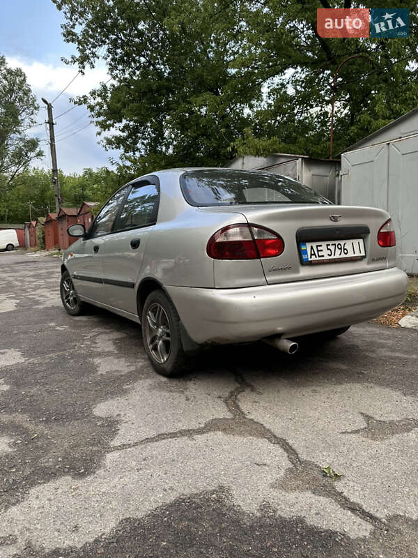 Седан Daewoo Lanos 2004 в Днепре