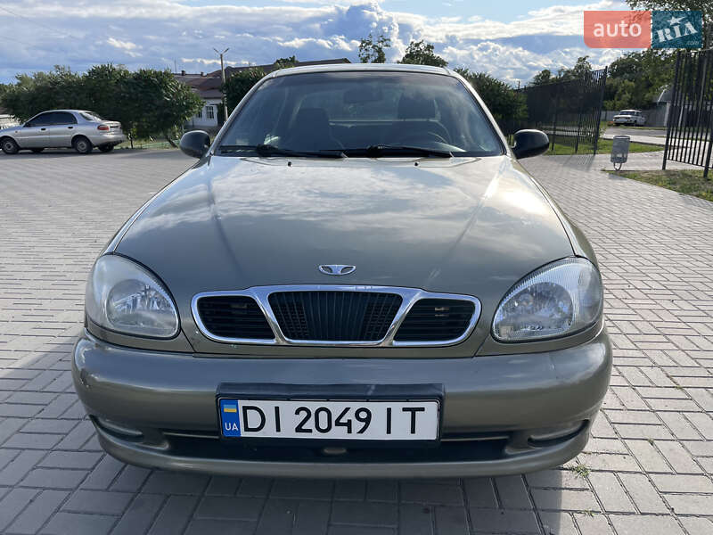 Седан Daewoo Lanos 2002 в Близнюках