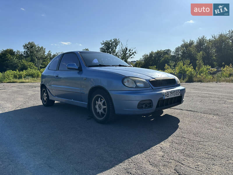 Хэтчбек Daewoo Lanos 2003 в Виннице