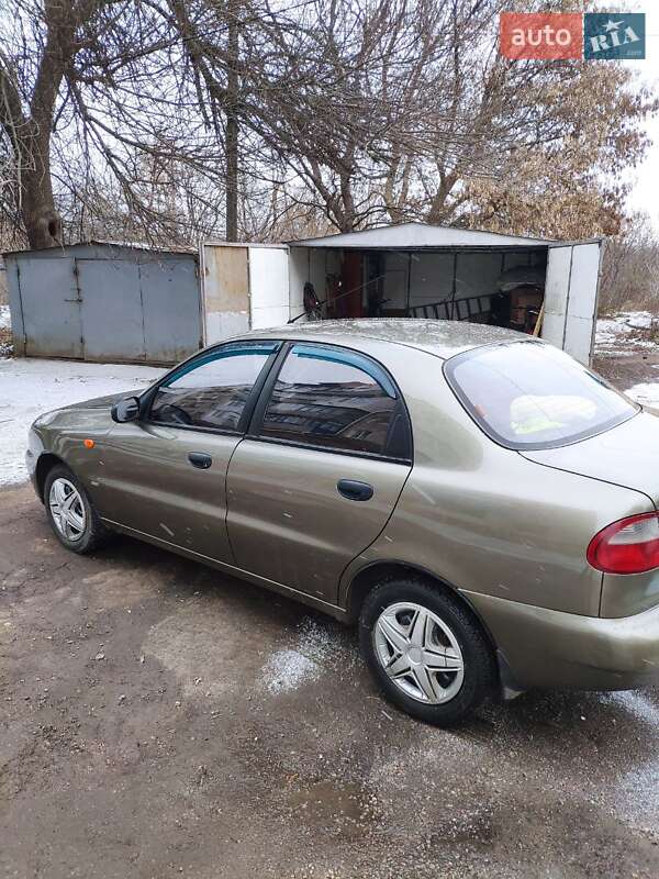 Седан Daewoo Lanos 2004 в Кропивницком
