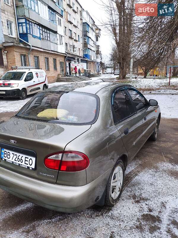 Седан Daewoo Lanos 2004 в Кропивницком
