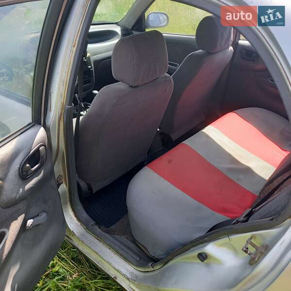 Седан Daewoo Lanos 2006 в Львове