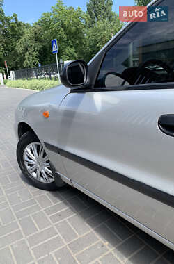Седан Daewoo Lanos 2003 в 