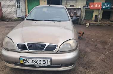 Седан Daewoo Lanos 2008 в Сарнах