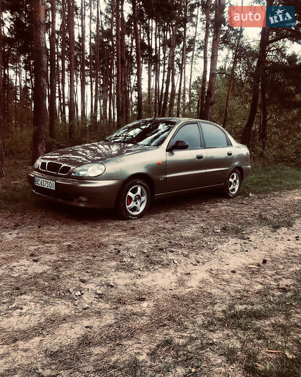 Седан Daewoo Lanos 2003 в Жовкве