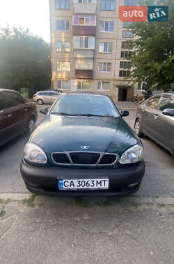 Седан Daewoo Lanos 1998 в Каневі