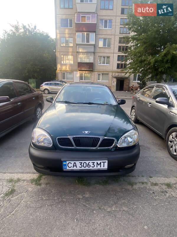 Седан Daewoo Lanos 1998 в 
