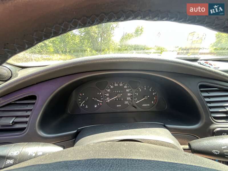 Хэтчбек Daewoo Lanos 2002 в Кривом Роге