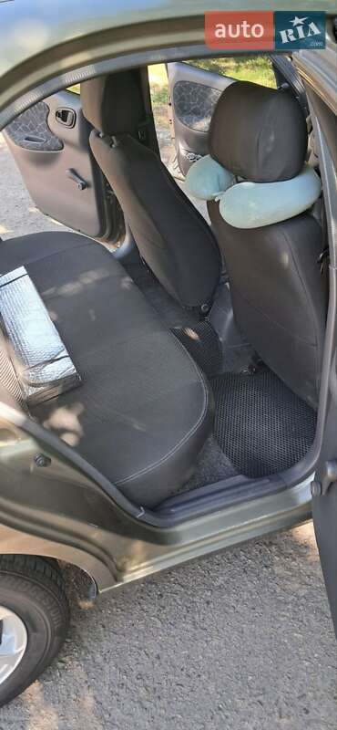 Хэтчбек Daewoo Lanos 2003 в Днепре