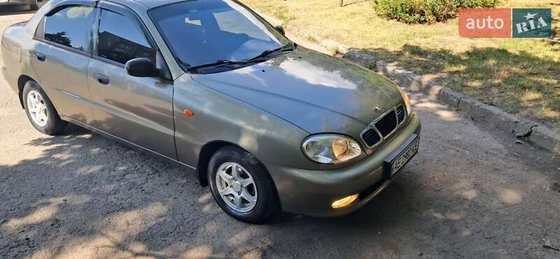 Хэтчбек Daewoo Lanos 2003 в Днепре