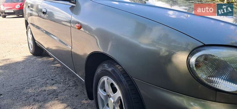 Хэтчбек Daewoo Lanos 2003 в Днепре