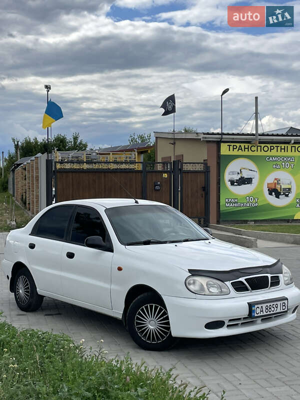 Седан Daewoo Lanos 2004 в Черкассах